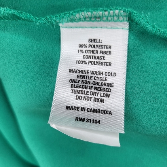 Kim Rogers Top Green Blue White Floral 3/4  Sleeve Pleated Button Front Size S - Picture 9 of 9